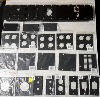 Panel 19"pro moduly, 2U - 2