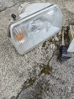 Světla Škoda Favorit - 2