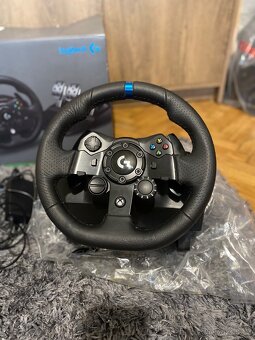 Logitech G923 Volant (PC, Xbox One/Series) - 2