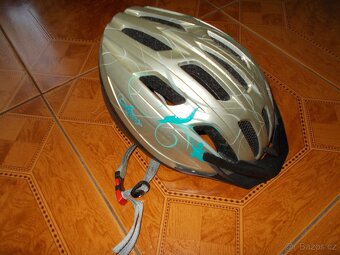 cyklo dres 2 kusy + cyklo helma - 2