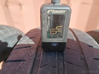 Hankook 195/60/15 - 2