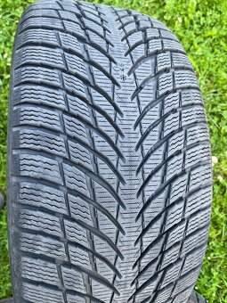 4ks 235/40 R19 zimní pneu Nokian - 2
