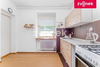 RD v centru obce Zádveřice - 2