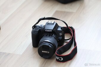 Canon EOS 250D - 2