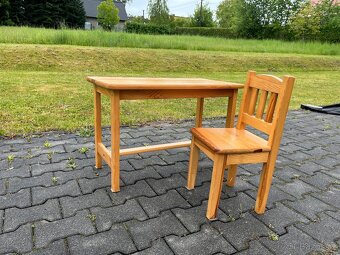Dětský jídelní set z masivu stůl + židle - 2
