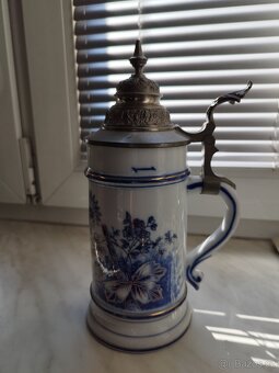Porcelánový korbel - 2