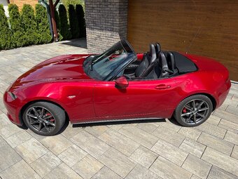 Mazda MX-5 2.0 G160 Revolution 2015 - 2