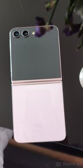 Samsung galaxy z flip5 - 2
