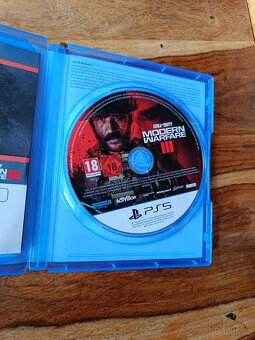 Call of Duty: Modern Warfare 3 (PS5) - 2