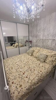 Kovová postel IKEA - 2