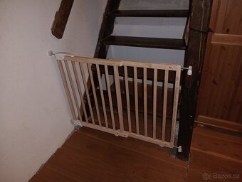 dětská zábrana, dveře nad schody - 2