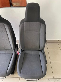 Volkswagen UP sedačky - 2