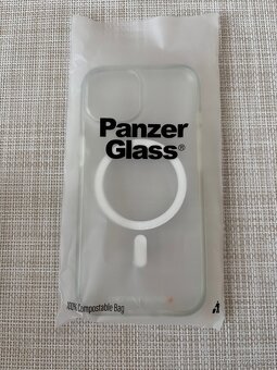 Kryt Panzerglas na iPhone 15, čirý - 2