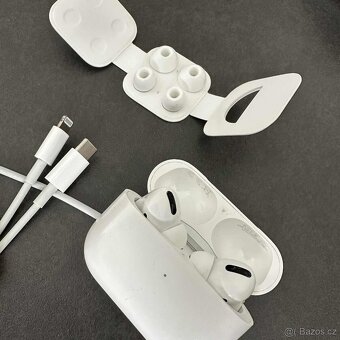 Apple AirPods Pro s MagSafe pouzdrem (USB-C) 2021 - 2