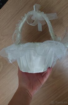 Svatební saténový košíček pro družičky - NOVÝ - 2