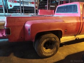Chevrolet c30 dually korba 8ft - Sleva - 2
