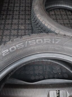 205/50/r17 93h - 2