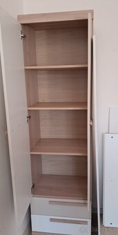 Skříň š55xv195xh40 - 2