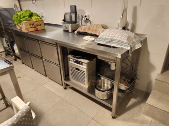 Chladící pult RedFox 6 zásuvek - 2