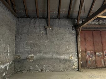 Parkovací stání v suchém zabezp. objektu Kladno Kročehlavy - 2