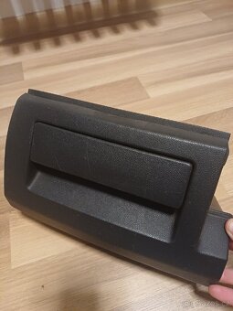 Kastlík pod sedačku Škoda Fabia - 2