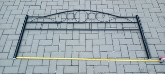 MANŽELSKÁ POSTEL 180 X 200 CM - 2