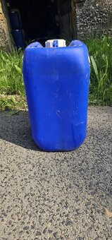 Plastový kanystr 10L - 2