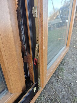 Plastová okna hnědá,dub - 2