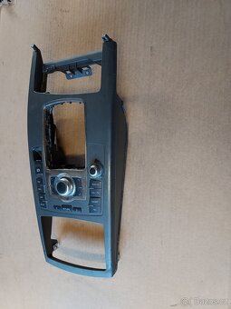 středový ovládací panel Audi A6 - 2