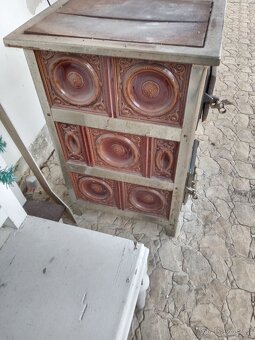 Starožitná kamna. - 2