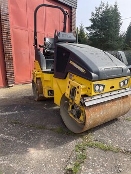 Vibrační válec Bomag bw 120 ad-5 3T - 2