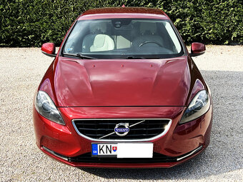 Volvo V40 D2 2.0L 120k Summum - 2