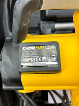 POWX0650 Drážkovací fréza 1 800W (drážkovačka) - 2