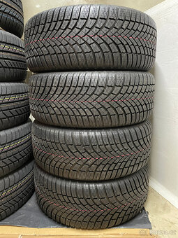 NOVÉ BRIDGESTONE BLIZZAK LM005 235/40/19 96V XL FR DOT 2424 - 2
