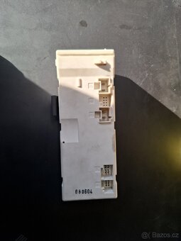 A1648701826 - 2