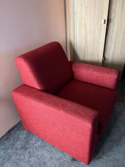 Dvě křesla a stolek - 2
