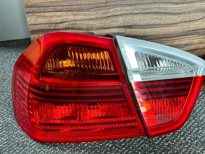 Bmw e90 zadní svetla - 2