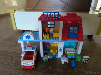 Lego Duplo 5695 Doktorova klinika - 2