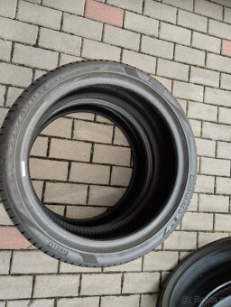 Pirelli 225/40R19 DOT4220 - 2