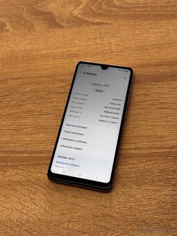 Samsung A41 4/64GB cist popis - 2