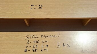 Pracovní stůl - 2