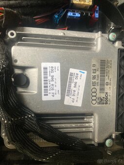 Jednotky motoru Audi A4 b7 2.0tdi BPW - 2