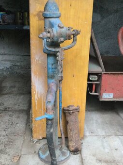 Ruční pumpa - 2