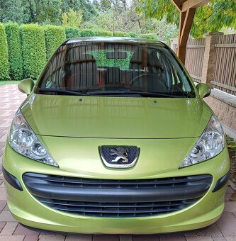 Peugeot 207,1.4 benzín,r.v,2009 - 2