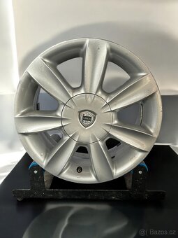 Originální alu kola Lancia 4x98 r15 - 2