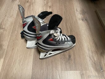 Hokejové brusle Bauer vel.38,5 - 2