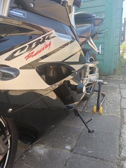 Honda CBR 1000 RR - 2