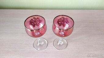 Novoborské sklo 2 vinné poháry - 2