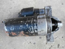 Prodám díly na peugeot 205 - 2