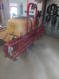 Postřikovač nesený - 2